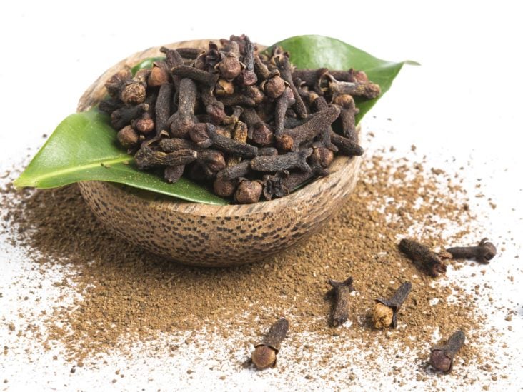خرید عمده میخک